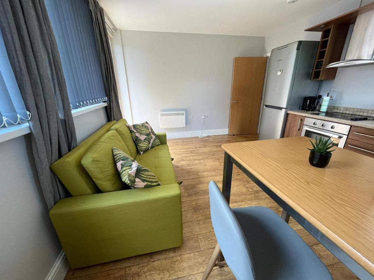 London Modern Flat Near Transports Leilighet Eksteriør bilde